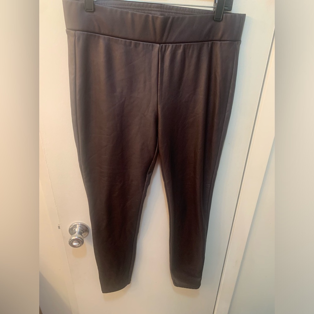 Loft leather leggings- size M- nwot